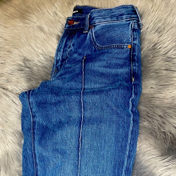 Express Jeans - Picture 3 of 5